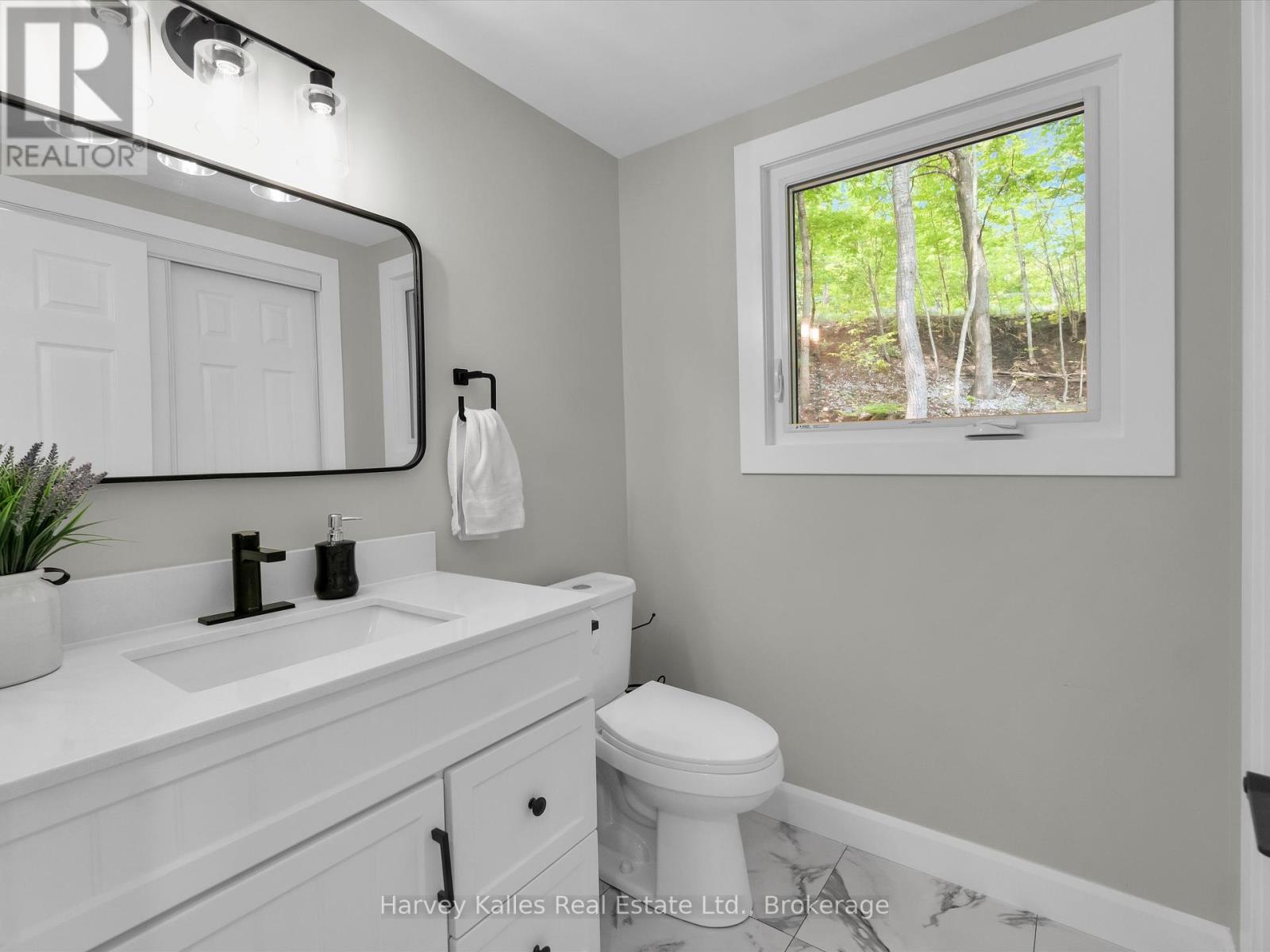 155 Highway 632 Highway, Seguin, Ontario  P0C 1J0 - Photo 16 - X12199635