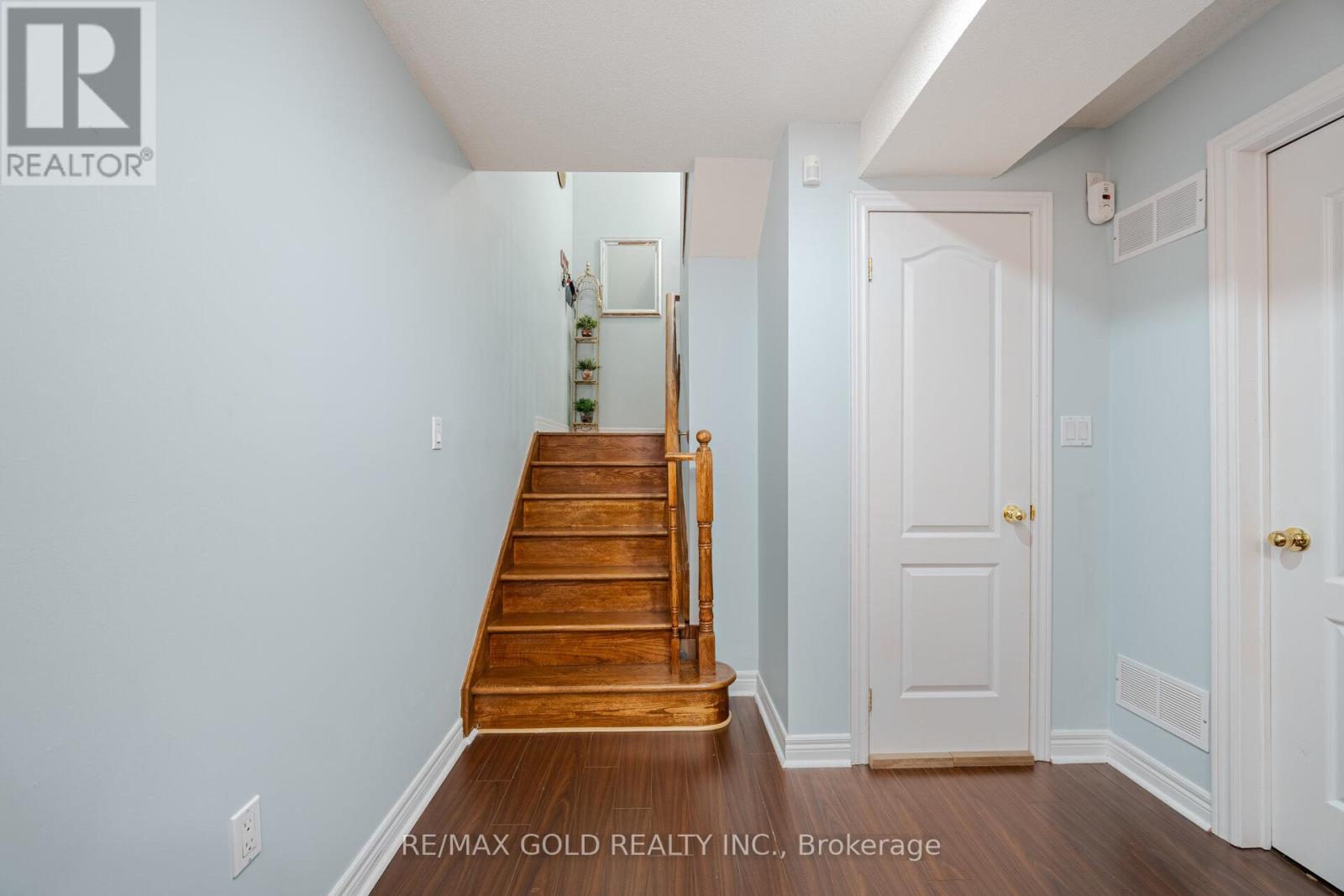 10 - 61 Nelson Street W, Brampton (Downtown Brampton), Ontario  L6X 1C4 - Photo 24 - W12199522