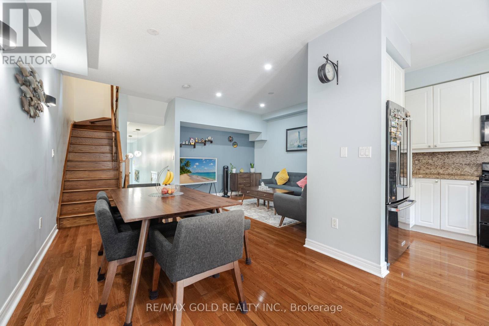 10 - 61 Nelson Street W, Brampton (Downtown Brampton), Ontario  L6X 1C4 - Photo 8 - W12199522