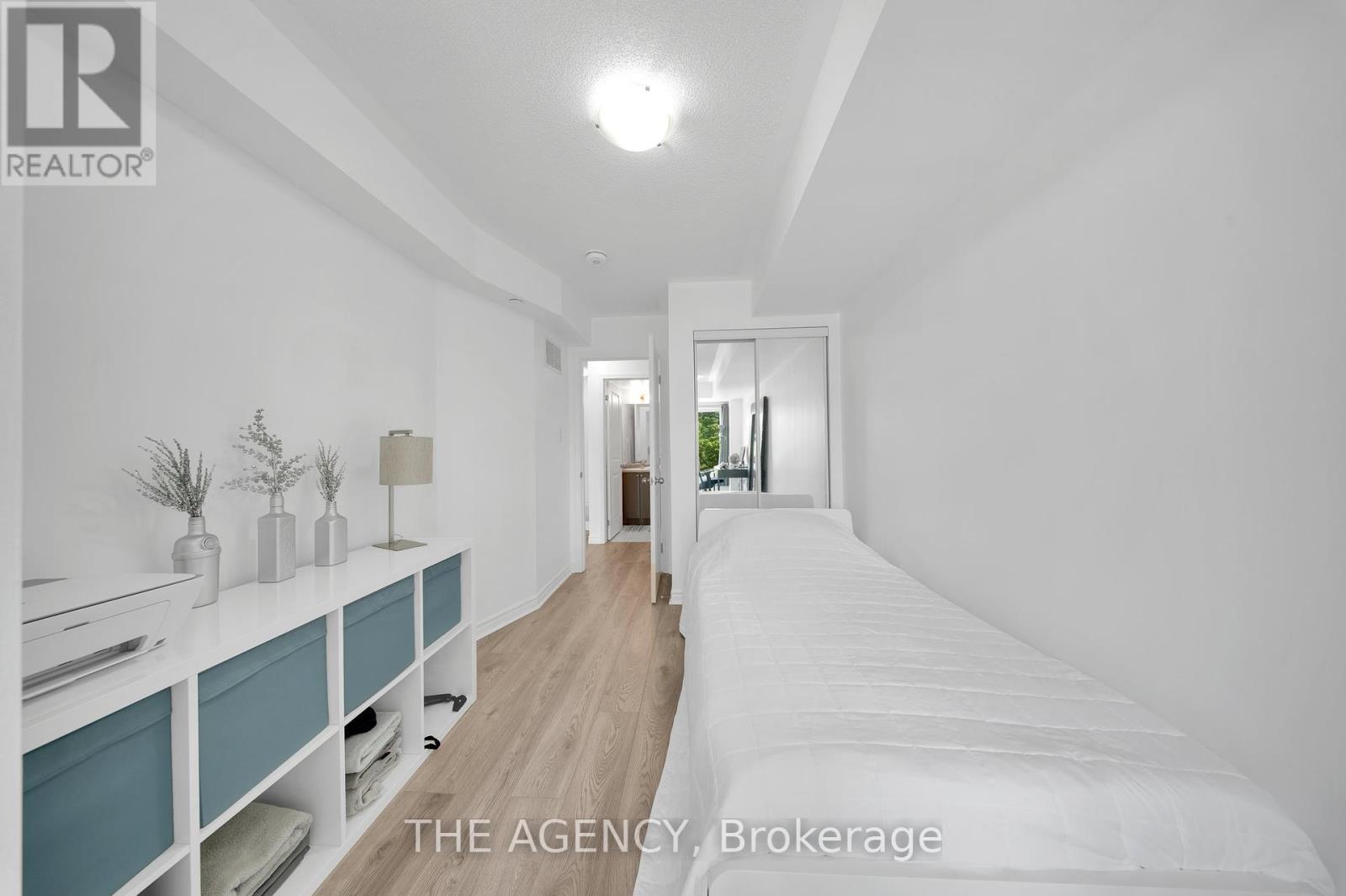 2 - 1155 Stroud Lane, Mississauga, Ontario  L5J 0B3 - Photo 11 - W12199523