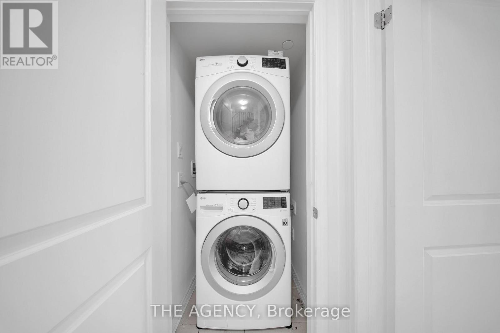 2 - 1155 Stroud Lane, Mississauga, Ontario  L5J 0B3 - Photo 12 - W12199523