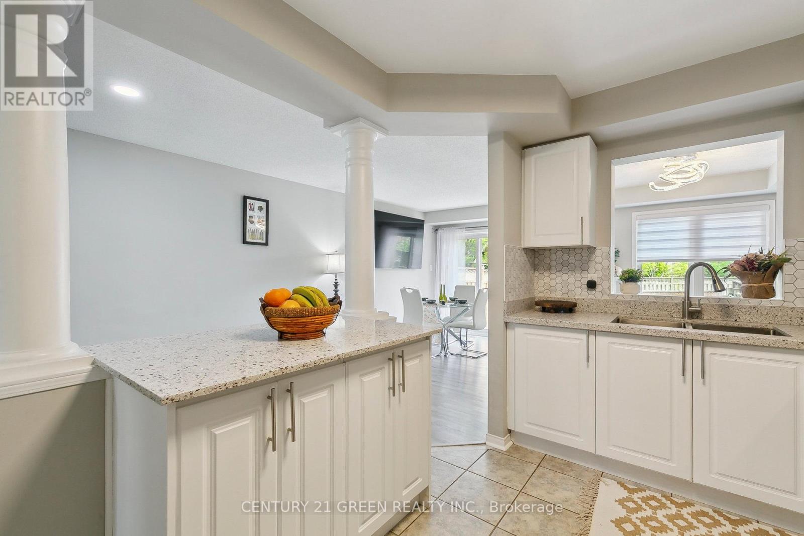 2046 Glenhampton Road, Oakville, Ontario  L6M 3T9 - Photo 10 - W12199531