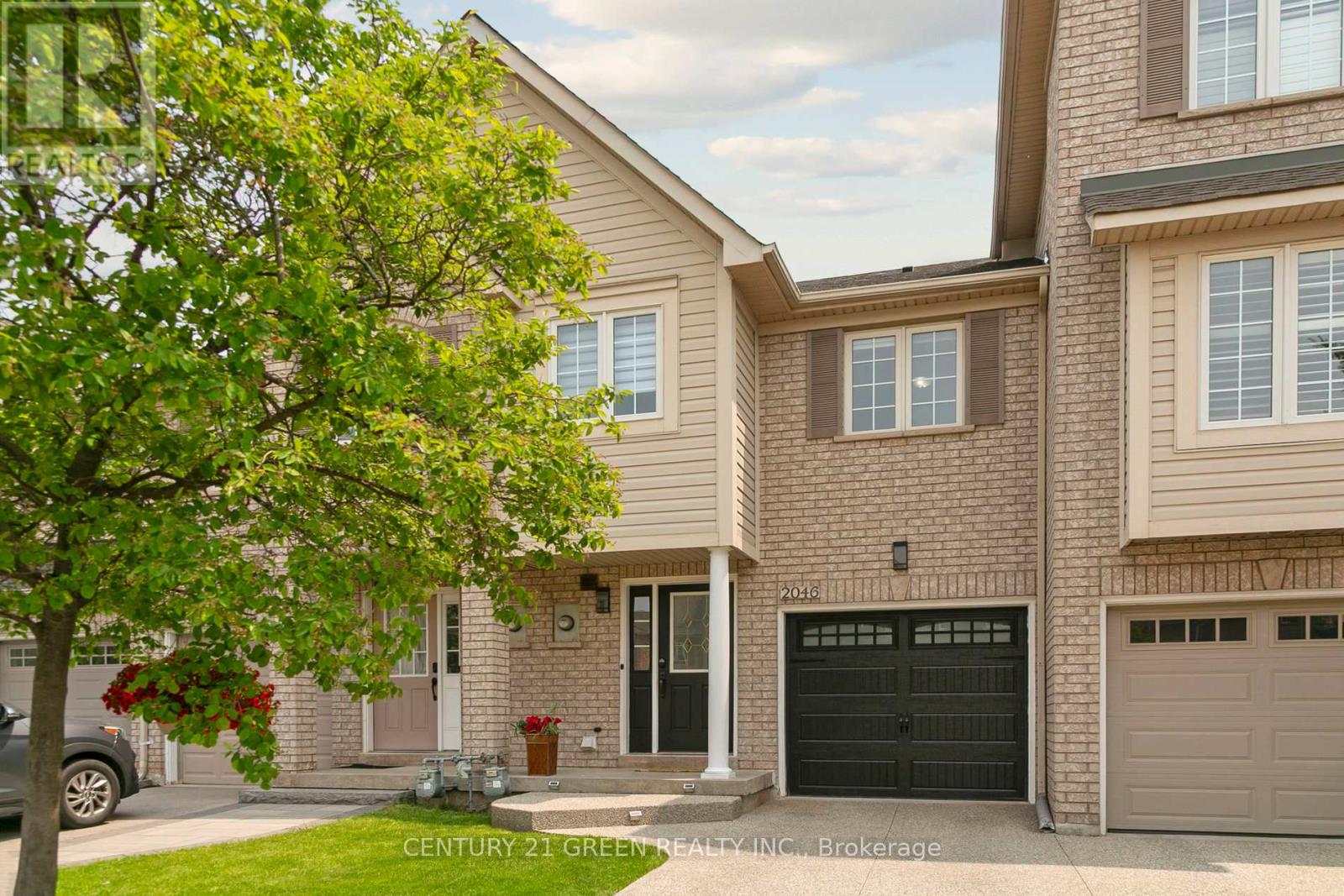 2046 Glenhampton Road, Oakville, Ontario  L6M 3T9 - Photo 2 - W12199531