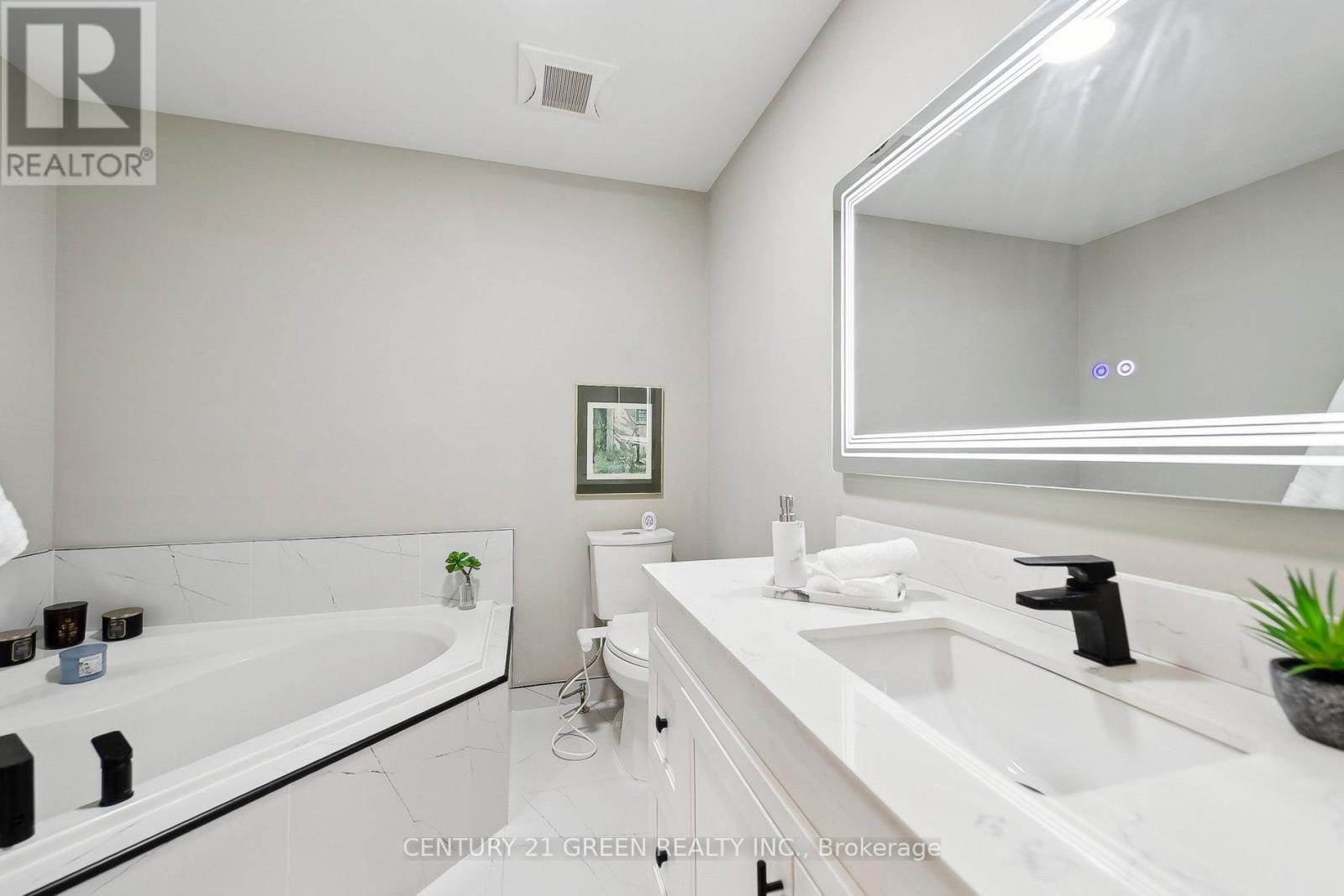 2046 Glenhampton Road, Oakville, Ontario  L6M 3T9 - Photo 21 - W12199531