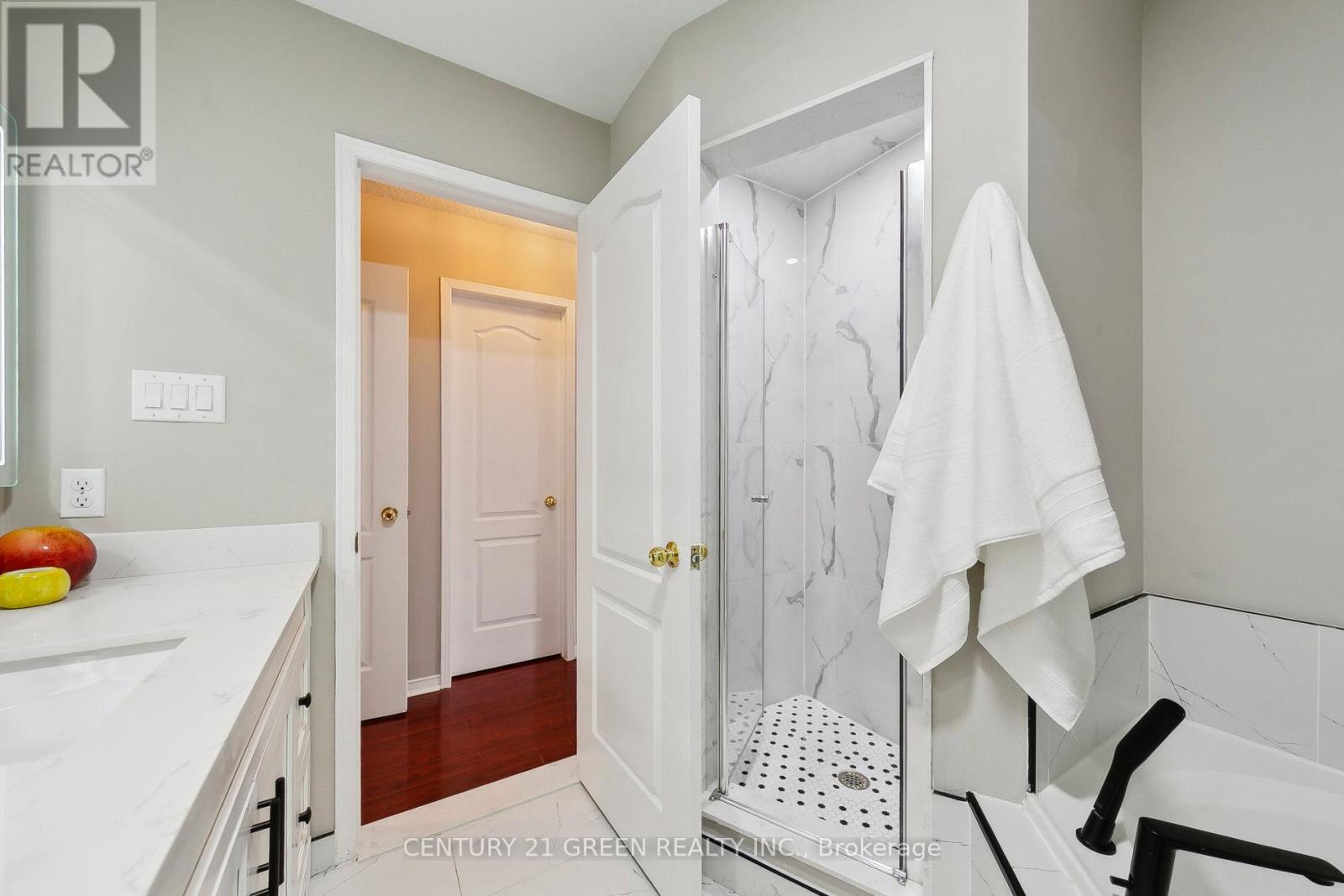 2046 Glenhampton Road, Oakville, Ontario  L6M 3T9 - Photo 22 - W12199531