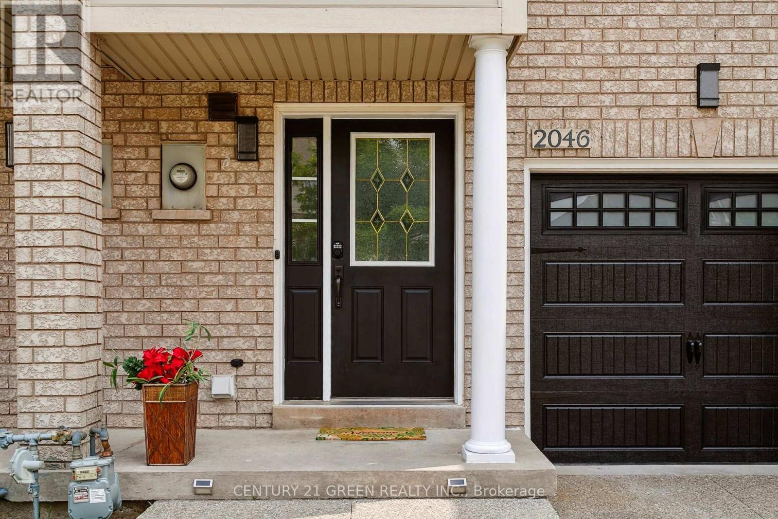 2046 Glenhampton Road, Oakville, Ontario  L6M 3T9 - Photo 3 - W12199531