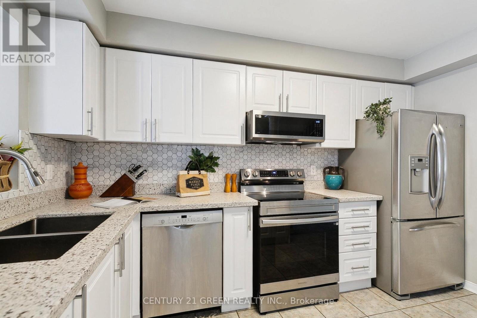 2046 Glenhampton Road, Oakville, Ontario  L6M 3T9 - Photo 9 - W12199531