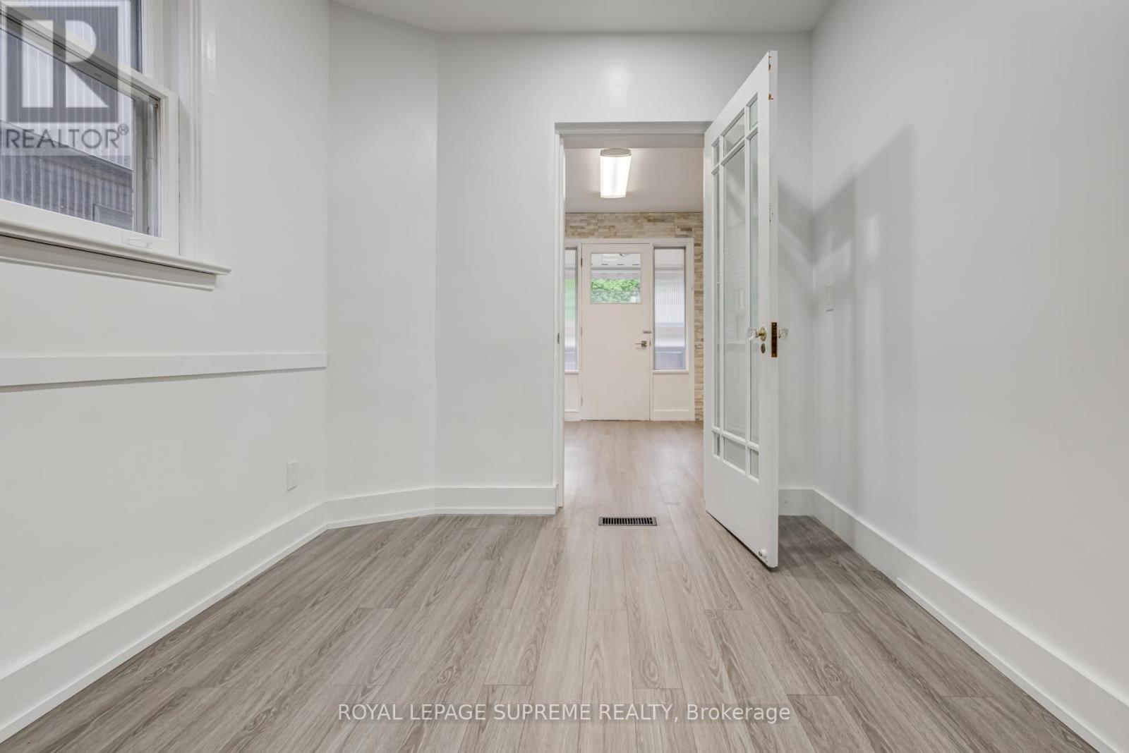 1 - 118 Runnymede Road, Toronto, Ontario  M6S 2Y3 - Photo 8 - W12199558