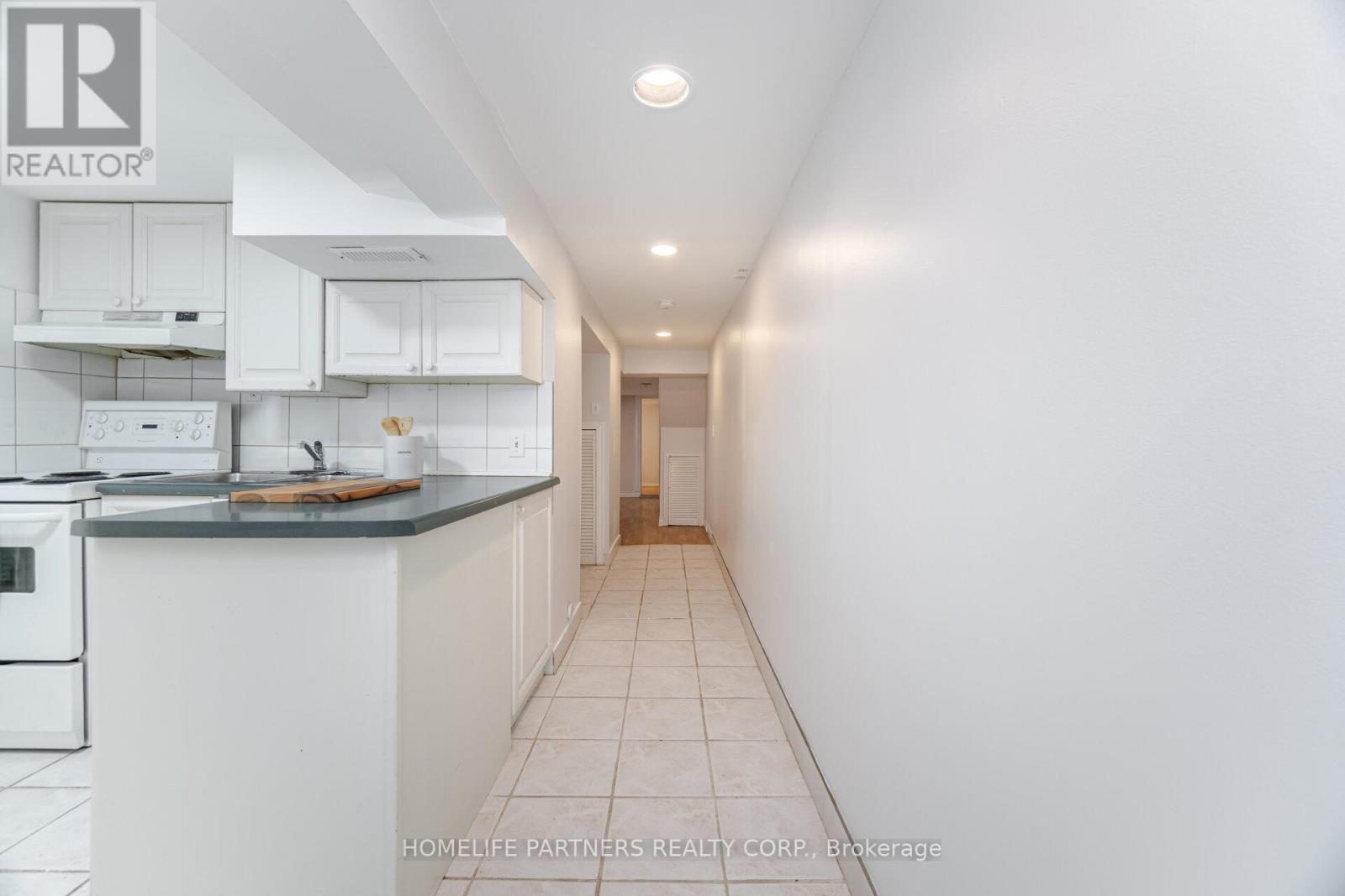 63 Eileen Avenue, Toronto, Ontario  M6N 1V7 - Photo 29 - W12199561