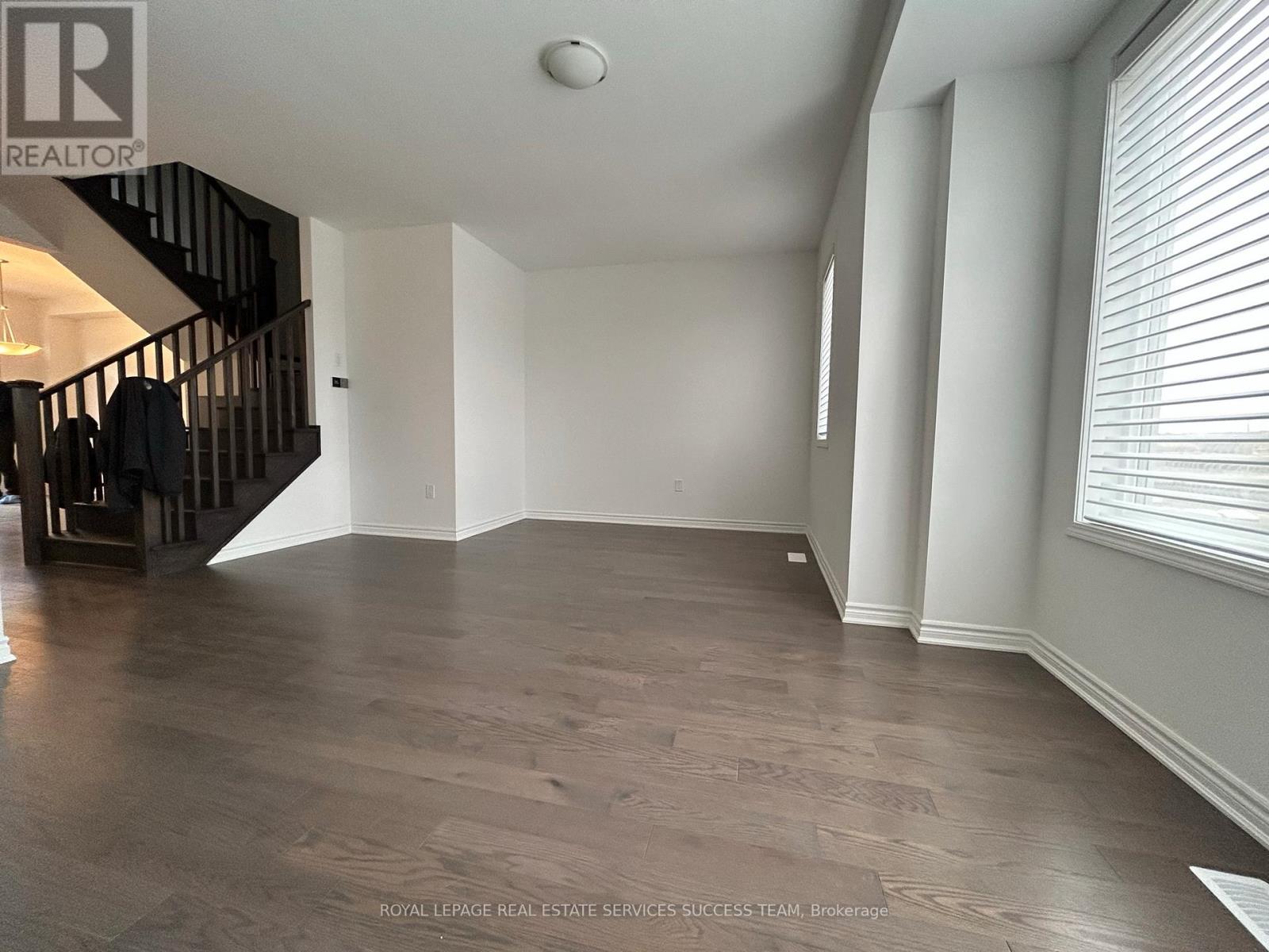 3153 Duggan Trail, Oakville, Ontario  L6H 7X1 - Photo 16 - W12199578
