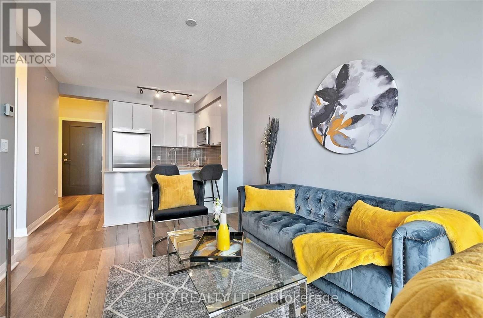 1401 - 5025 Four Springs Avenue, Mississauga, Ontario  L5R 0G5 - Photo 1 - W12199593