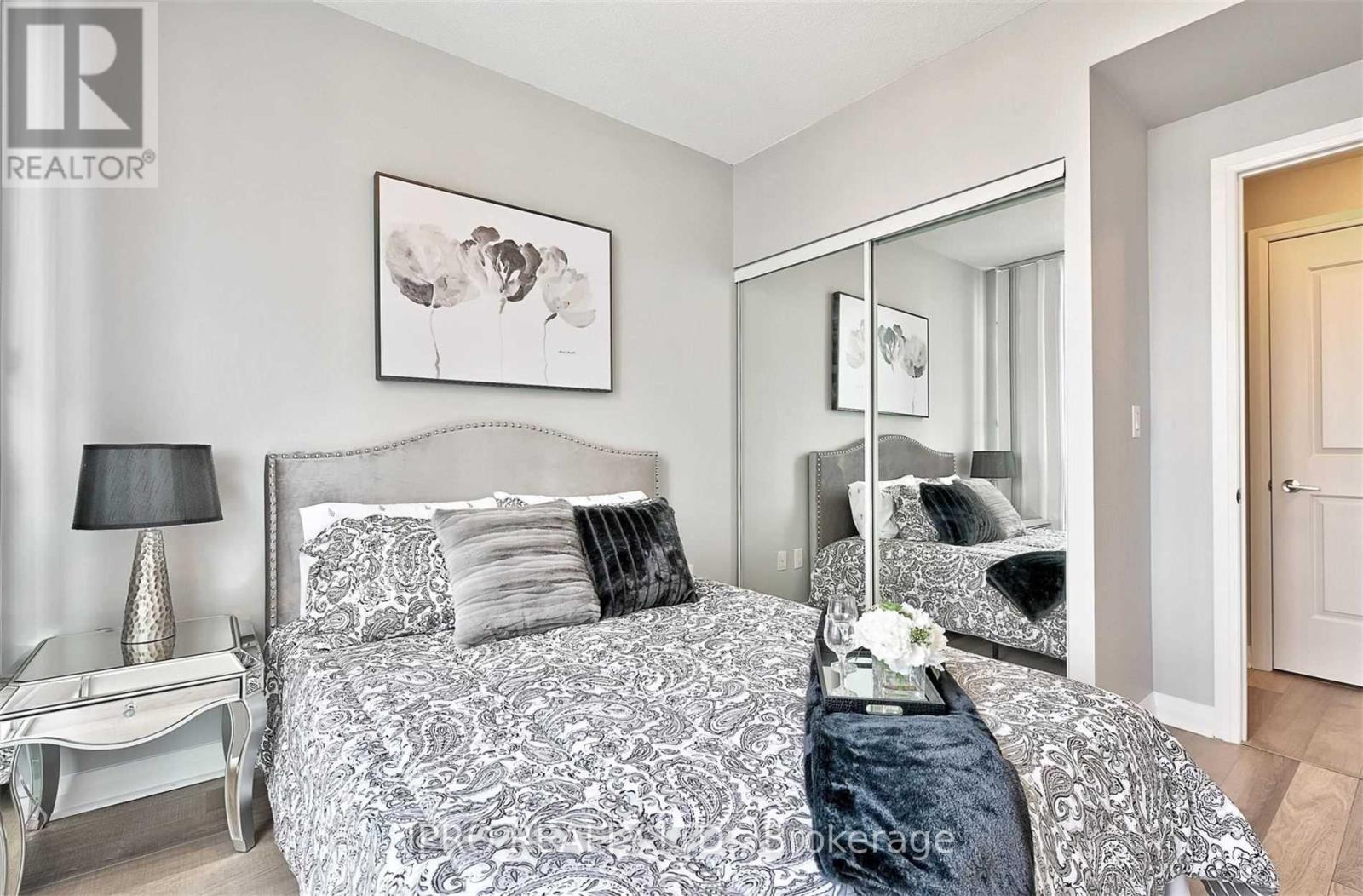1401 - 5025 Four Springs Avenue, Mississauga, Ontario  L5R 0G5 - Photo 12 - W12199593