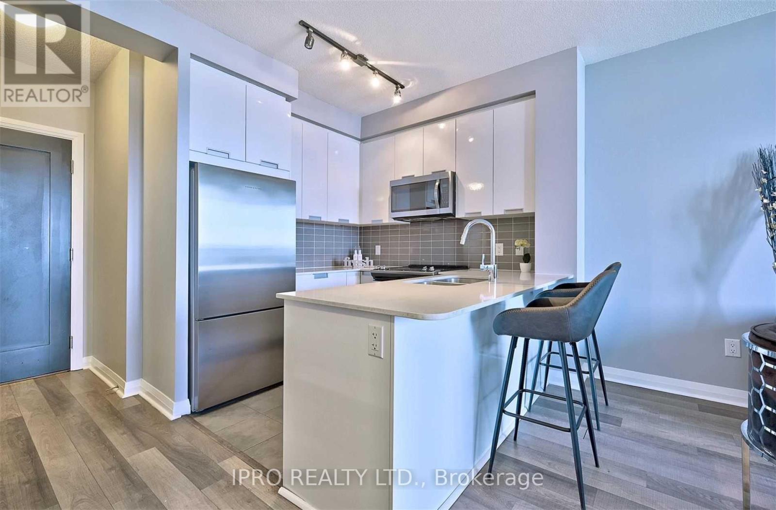 1401 - 5025 Four Springs Avenue, Mississauga, Ontario  L5R 0G5 - Photo 6 - W12199593