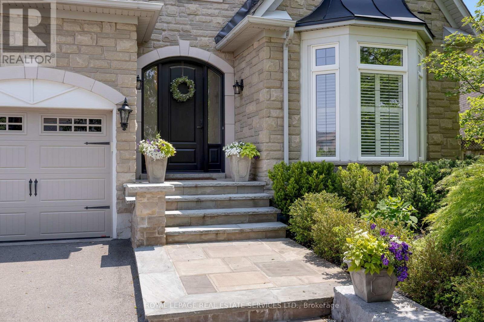 2182 Mariposa Road, Oakville, Ontario  L6M 4R9 - Photo 49 - W12199608