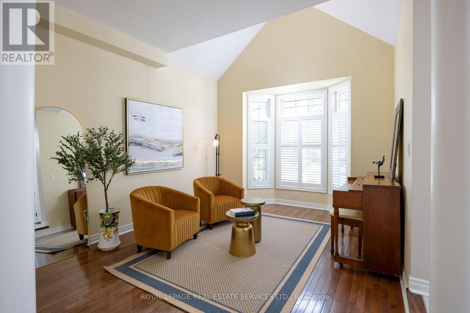 2182 Mariposa Road, Oakville, Ontario  L6M 4R9 - Photo 6 - W12199608