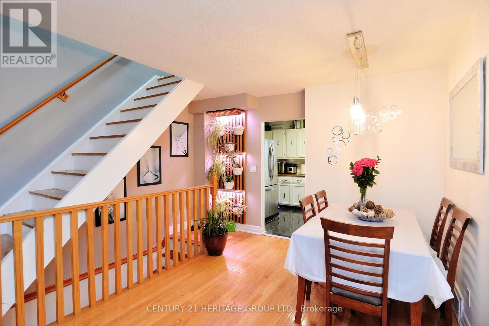 2266 Brookhurst Road, Mississauga, Ontario  L5J 1P9 - Photo 10 - W12199614