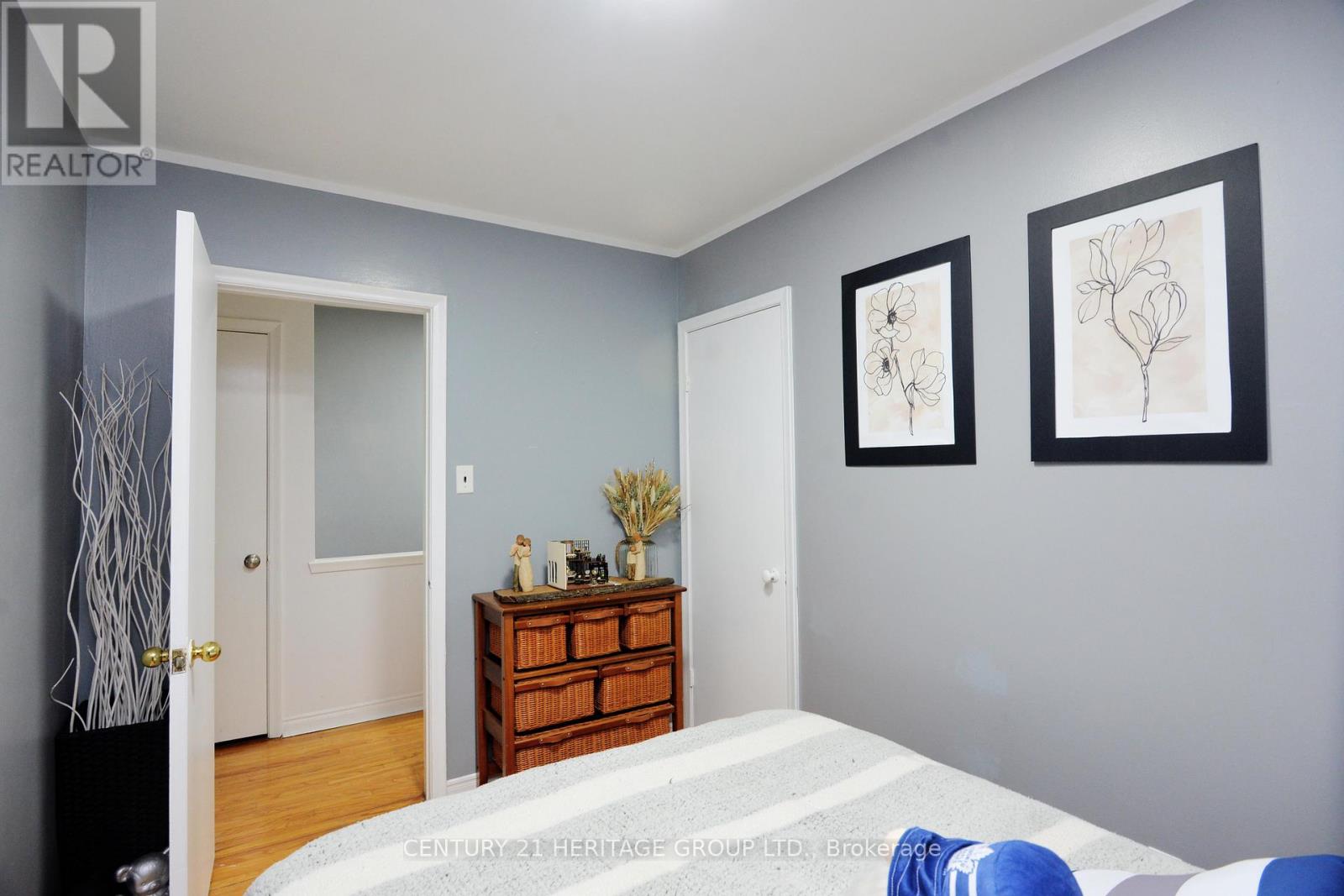 2266 Brookhurst Road, Mississauga, Ontario  L5J 1P9 - Photo 16 - W12199614