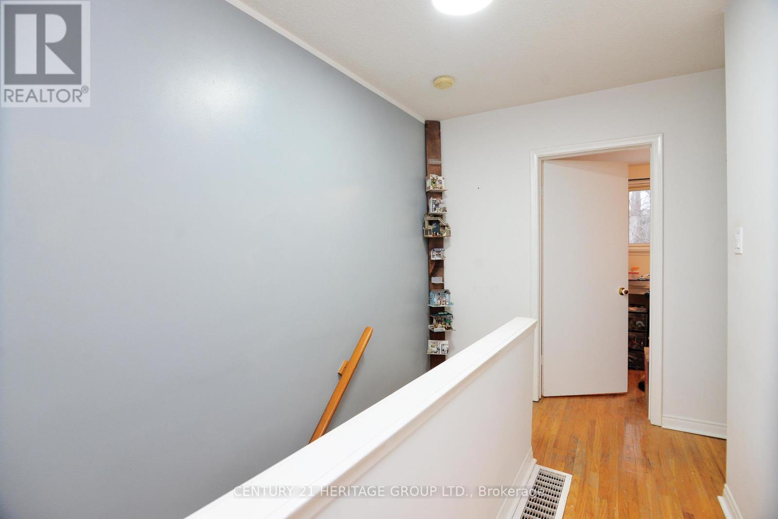2266 Brookhurst Road, Mississauga, Ontario  L5J 1P9 - Photo 18 - W12199614