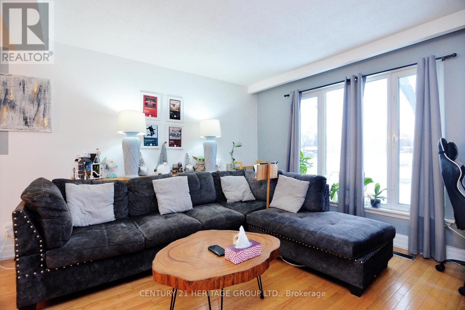 2266 Brookhurst Road, Mississauga, Ontario  L5J 1P9 - Photo 6 - W12199614