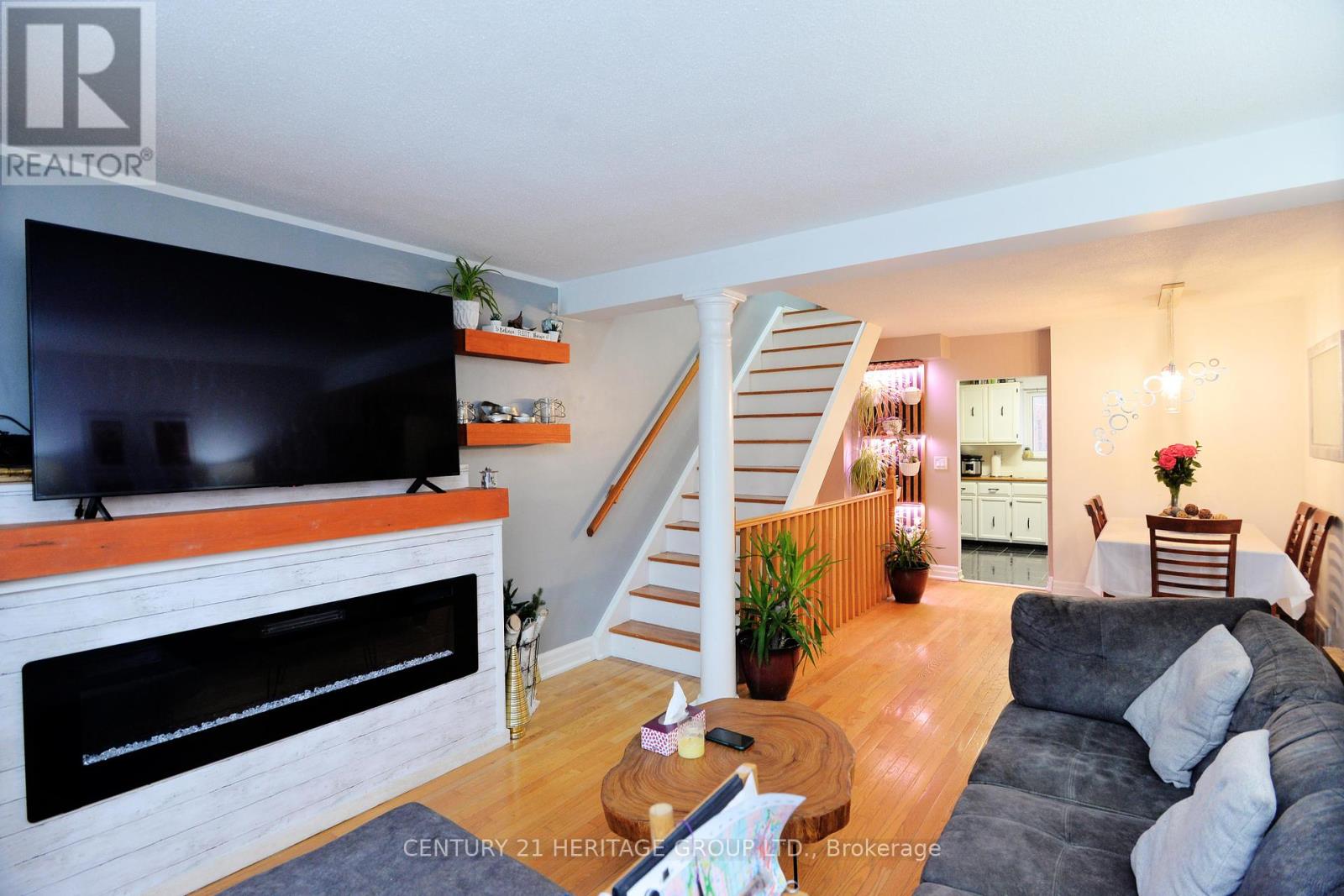2266 Brookhurst Road, Mississauga, Ontario  L5J 1P9 - Photo 7 - W12199614