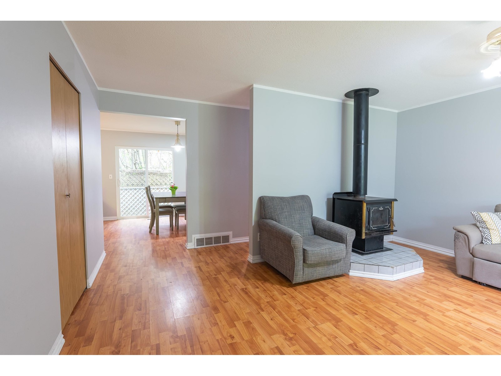 8061 Caribou Street, Mission, British Columbia  V2V 5R1 - Photo 30 - R2984008