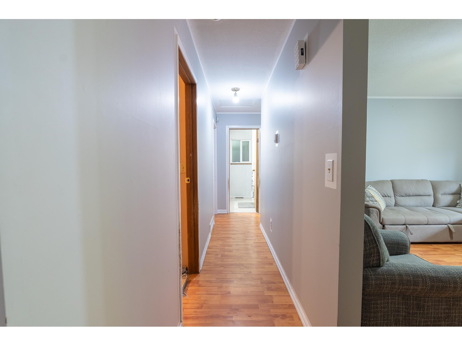 8061 Caribou Street, Mission, British Columbia  V2V 5R1 - Photo 15 - R2984008