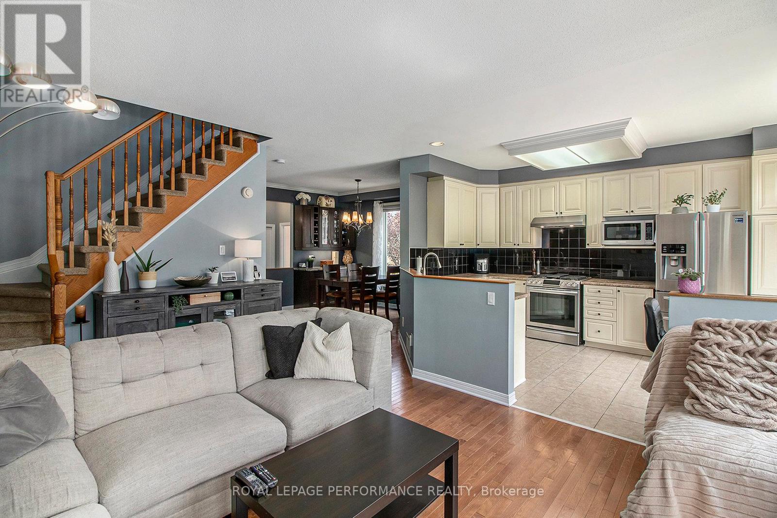 1877 Springridge Drive, Ottawa, Ontario  K4A 4P9 - Photo 18 - X12199687