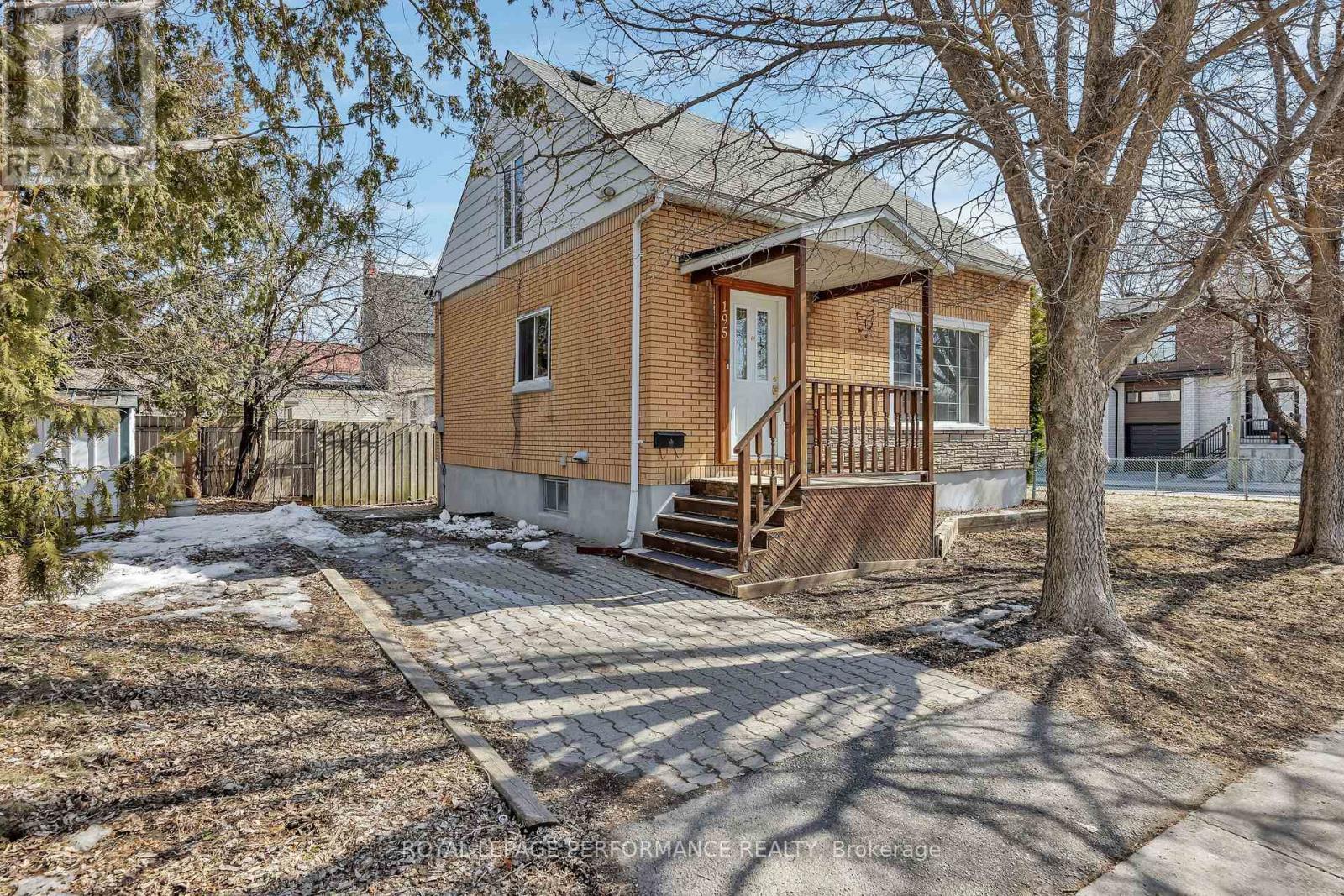 Property at 195 BARIBEAU STREET image 5
