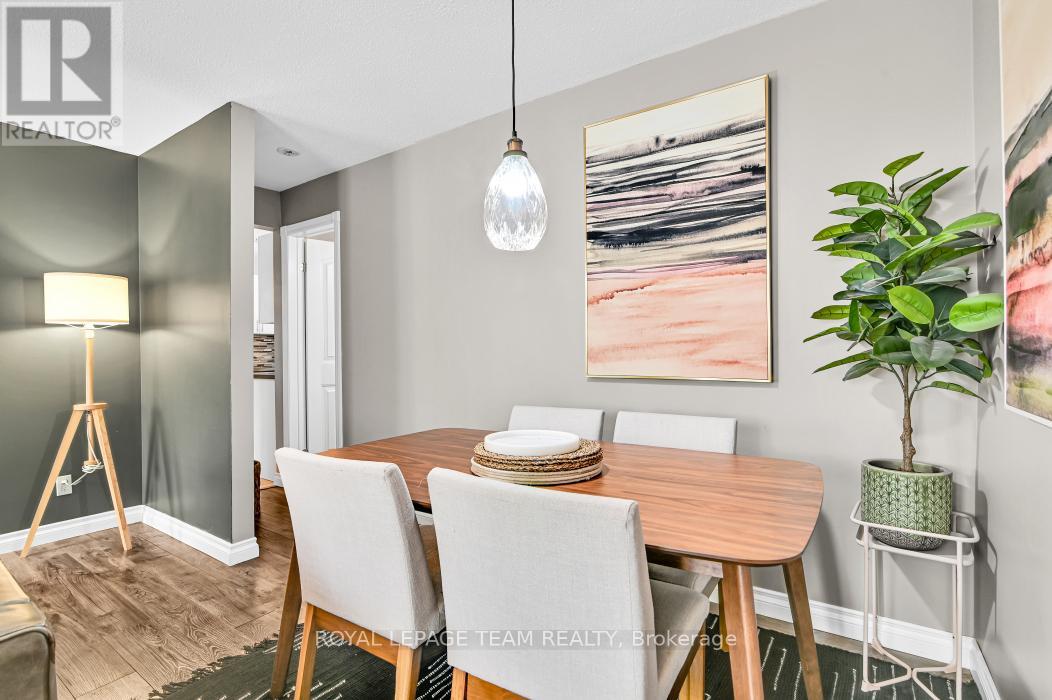1 - 5 Timberview Way, Ottawa, Ontario  K2H 9M6 - Photo 11 - X12199773