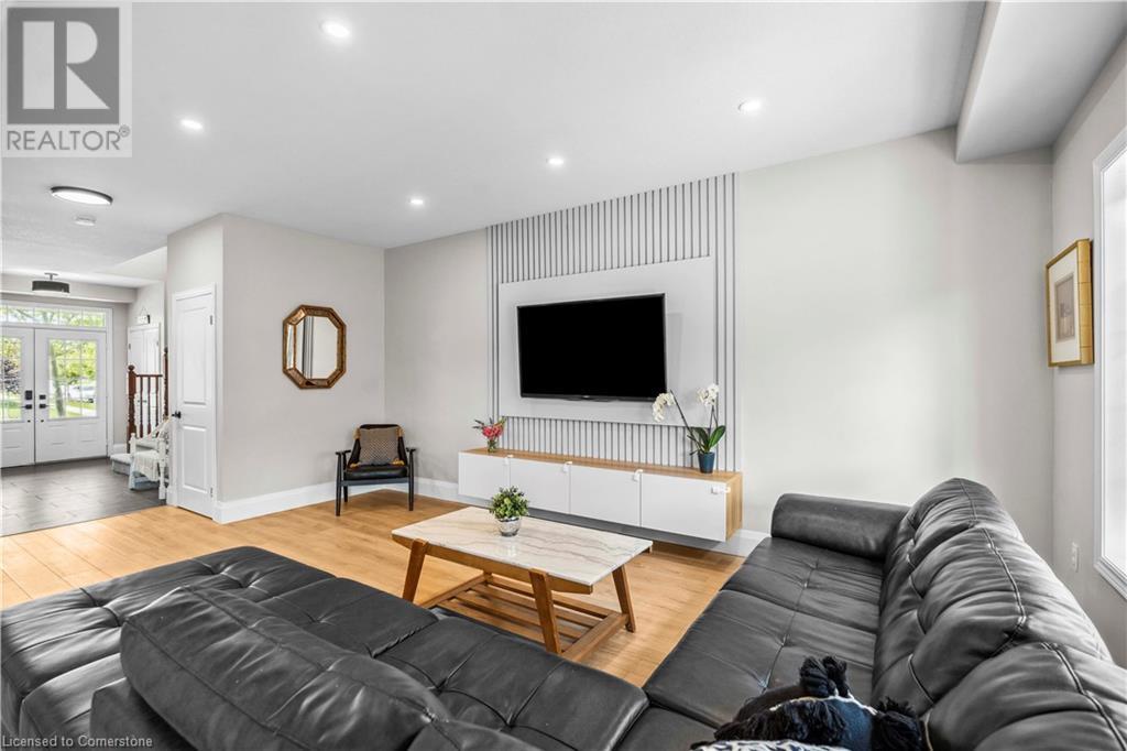 4 Bankfield Crescent, Hamilton, Ontario  L8J 0B9 - Photo 8 - 40738029