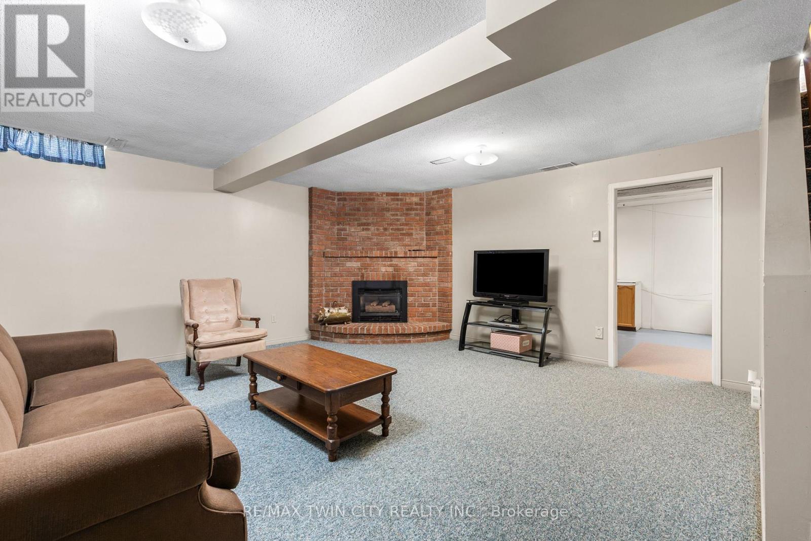 147 Gray Street, Kitchener, Ontario  N2A 3R1 - Photo 24 - X12199607