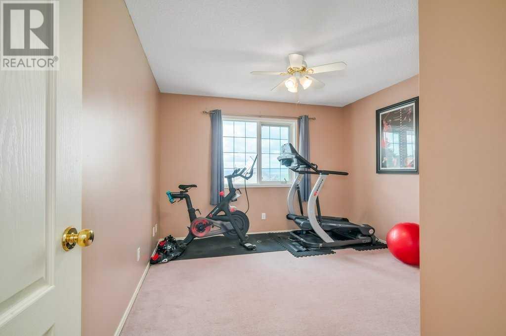 16 Gleneagles View, Cochrane, Alberta  T4C 1N9 - Photo 26 - A2227131