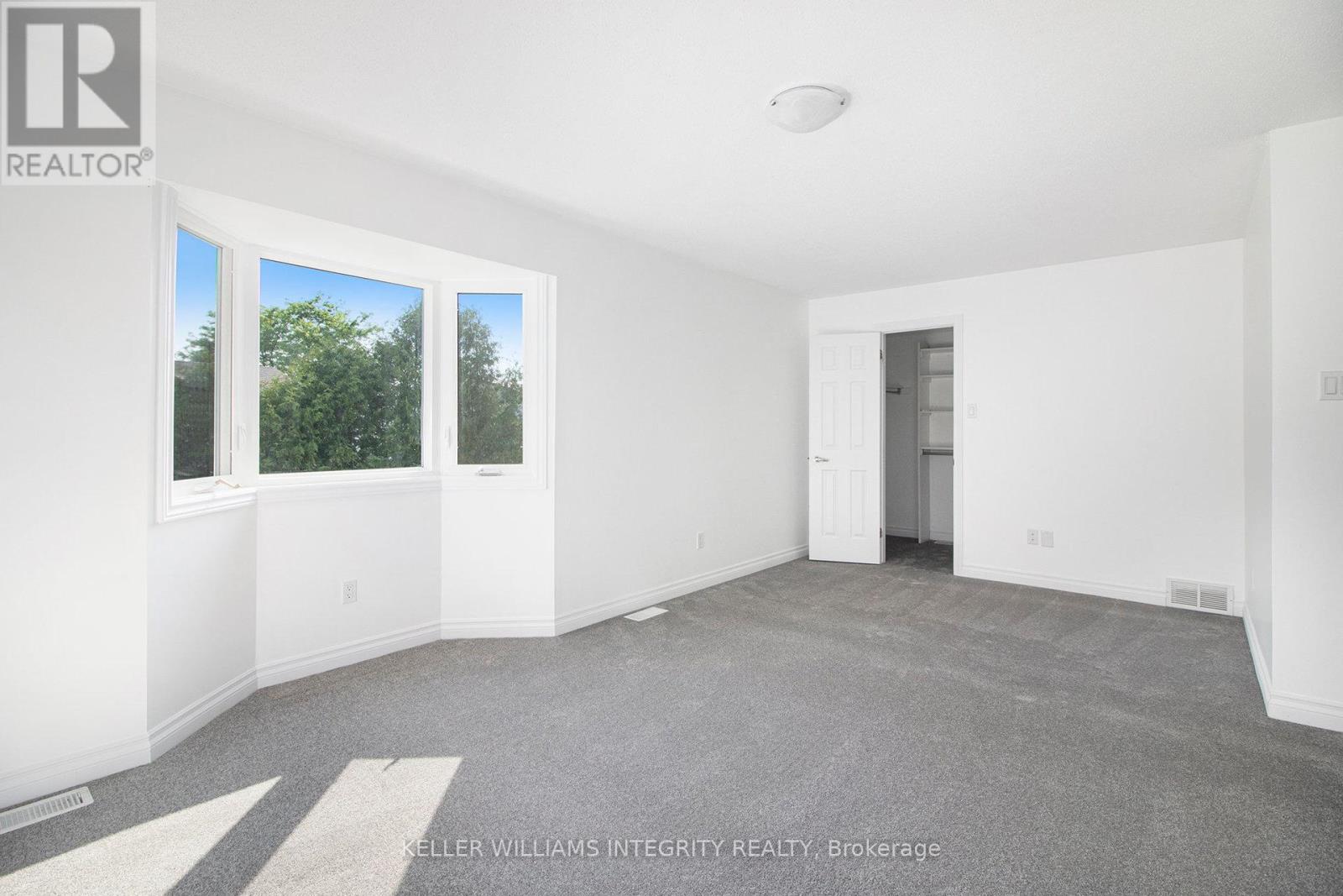 2044 Wildflower Drive, Ottawa, Ontario  K1E 3R5 - Photo 16 - X12199157