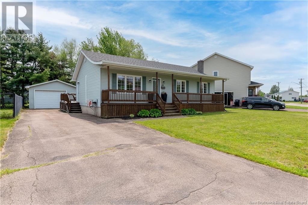 Property at 198 Magellan image 2