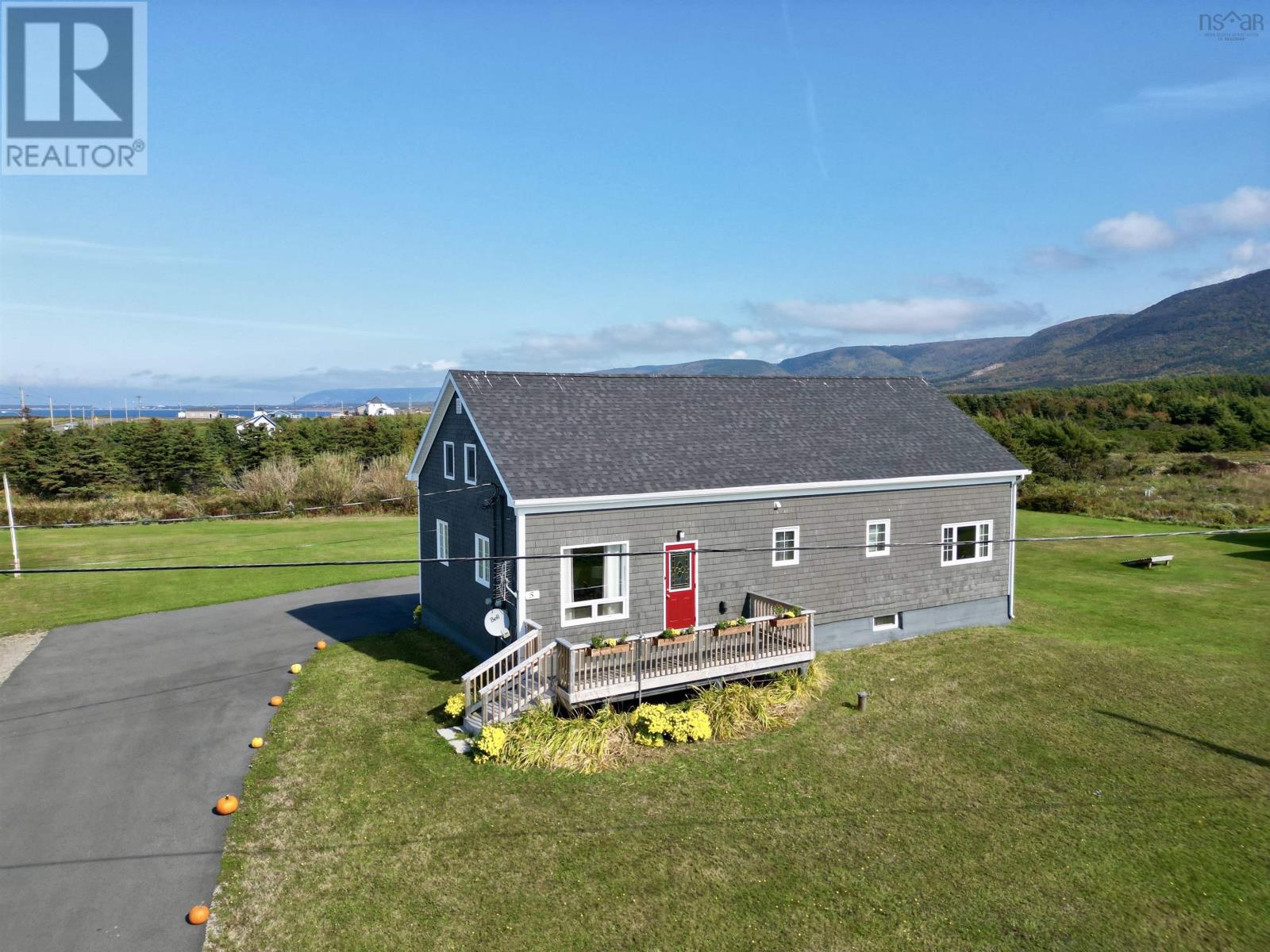5 Chemin Pembroke, Grand Étang, Nova Scotia  B0E 1L0 - Photo 3 - 202513454