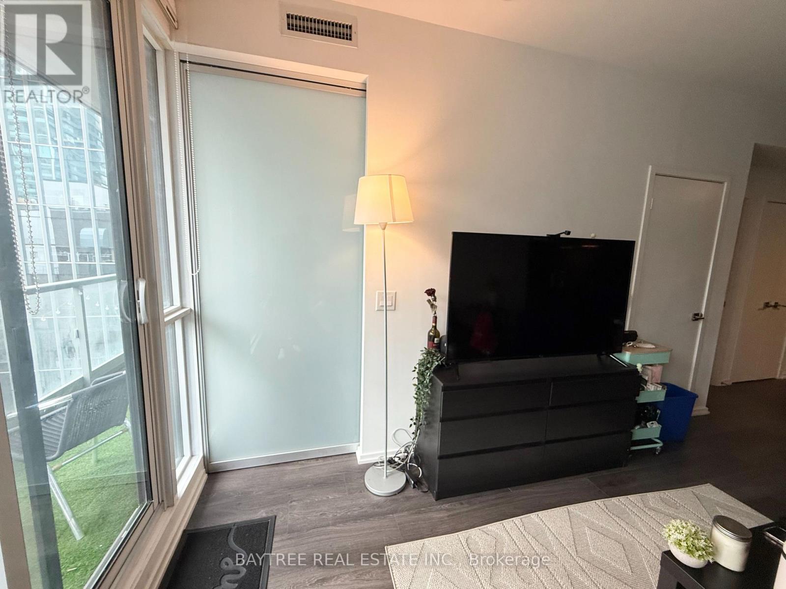 2610 - 70 Temperance Street, Toronto, Ontario  M5H 0B1 - Photo 13 - C12194100