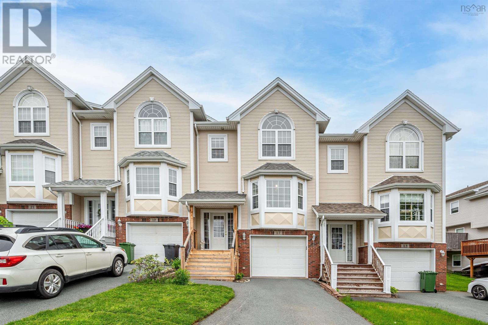 Property at 17 Bosun Run image 1