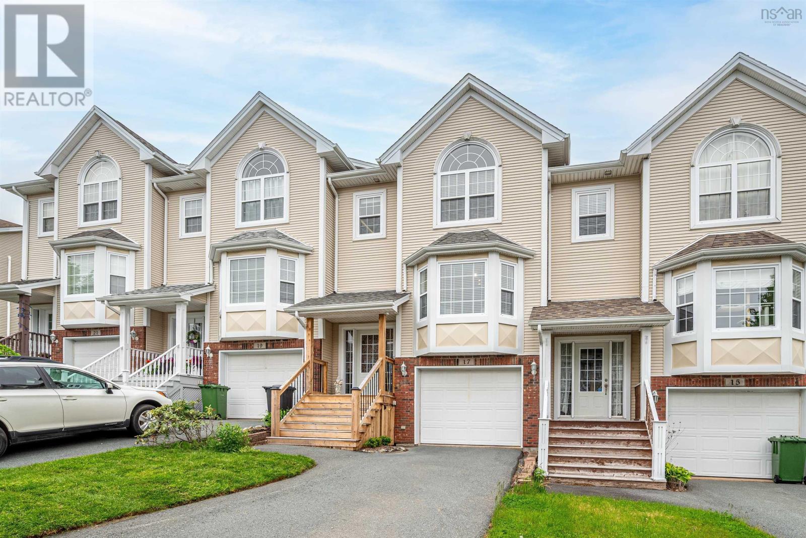 Property at 17 Bosun Run image 2