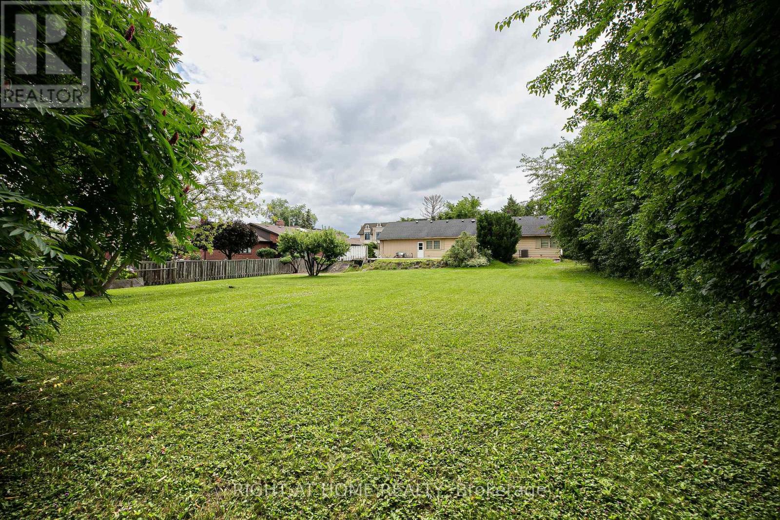 46 Roosevelt Drive, Richmond Hill, Ontario  L4C 6V4 - Photo 5 - N11997382