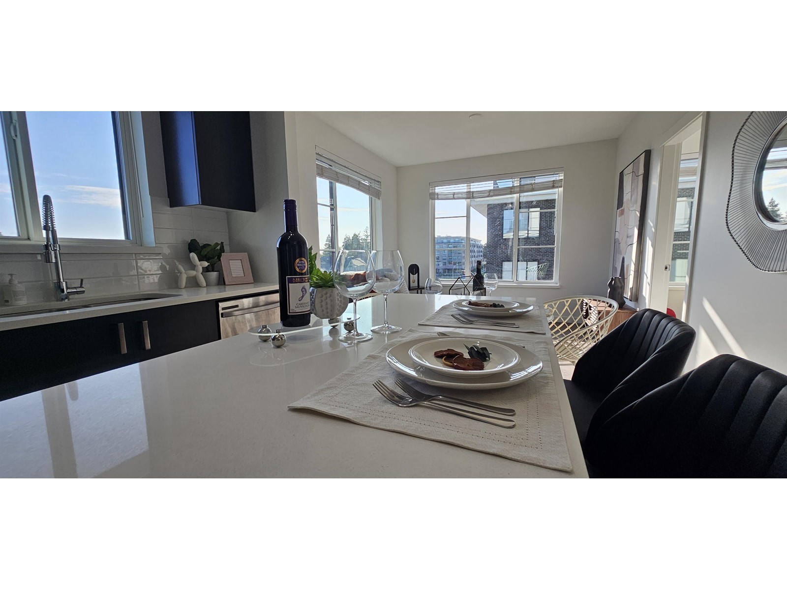 501 15825 85 Avenue, Surrey, British Columbia  V4N 6W9 - Photo 3 - R3011805