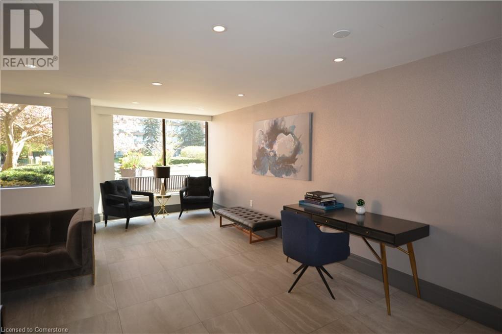 1270 Maple Crossing Boulevard Unit# 104, Burlington, Ontario  L7S 2J3 - Photo 23 - 40738037
