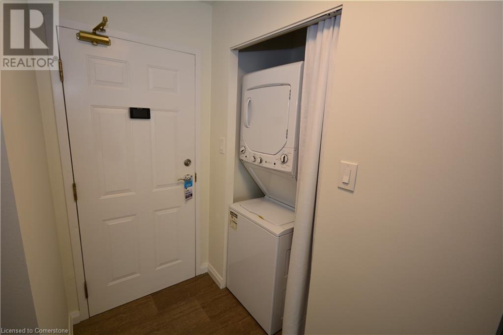 1270 Maple Crossing Boulevard Unit# 104, Burlington, Ontario  L7S 2J3 - Photo 5 - 40738037