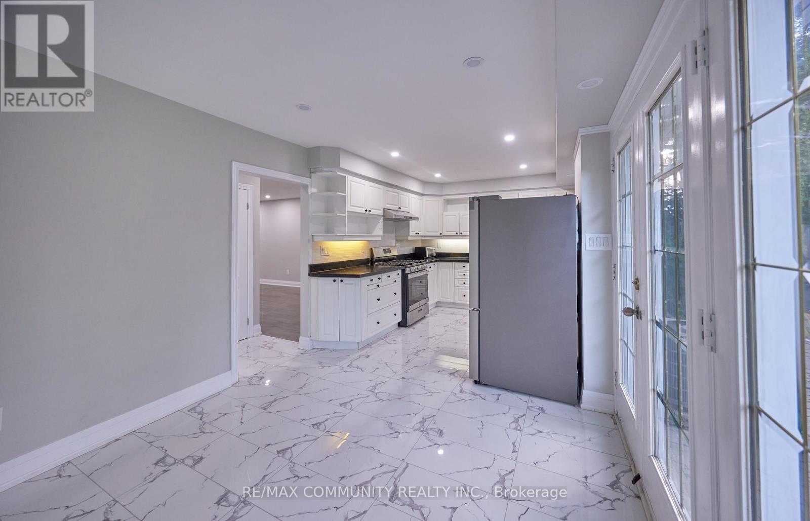 Property at 71 WILLOWRIDGE ROAD image 5