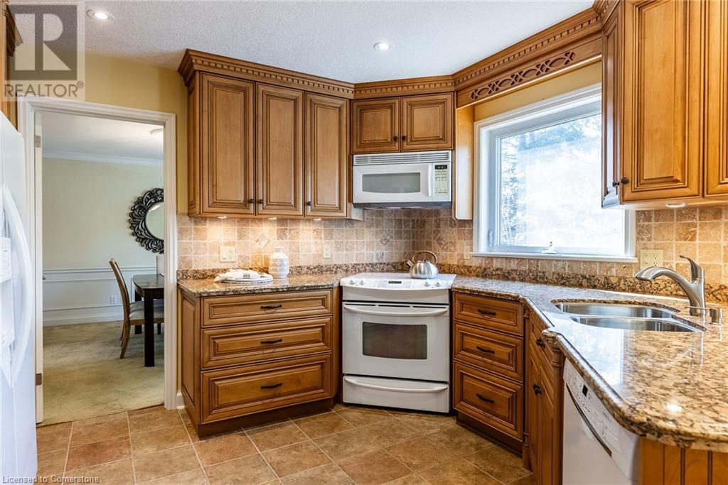158 Marigold Court, Ancaster, Ontario  L9G 3M3 - Photo 13 - 40722744