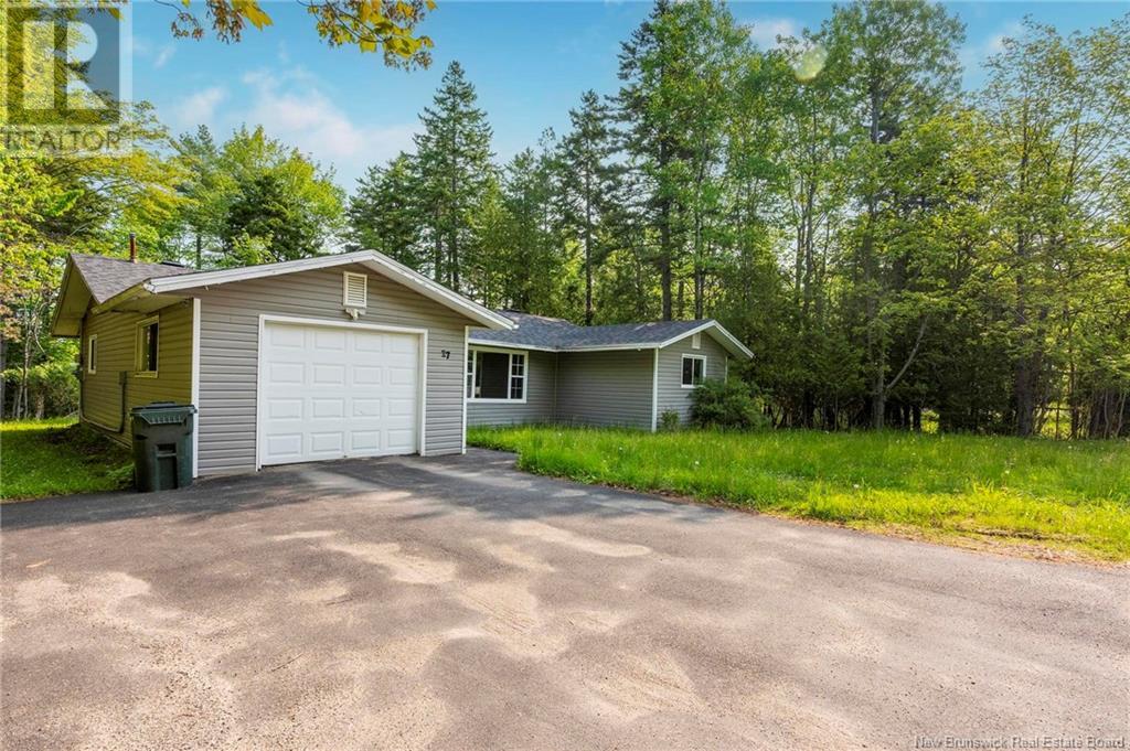 Property at 27 Iona Avenue image 2