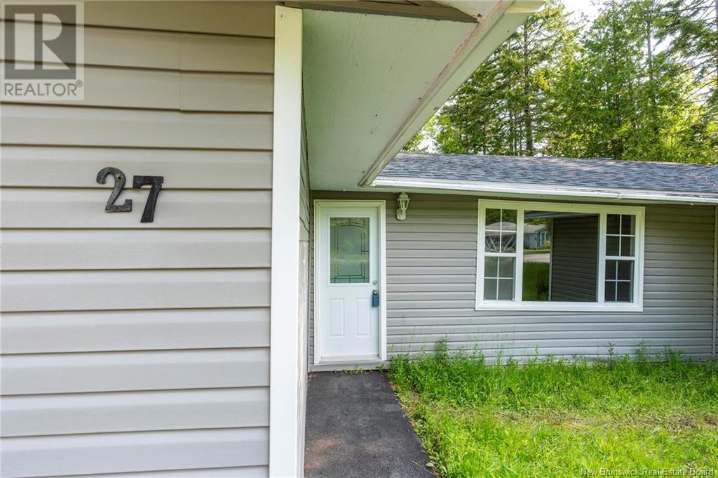 Property at 27 Iona Avenue image 4