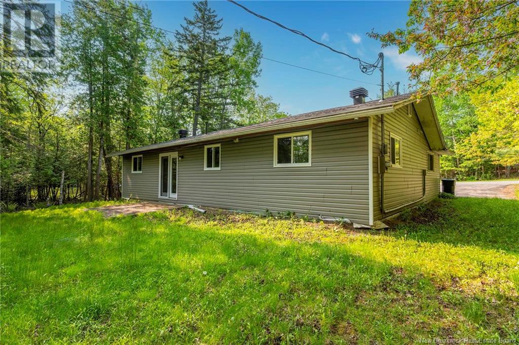 Property at 27 Iona Avenue image 3