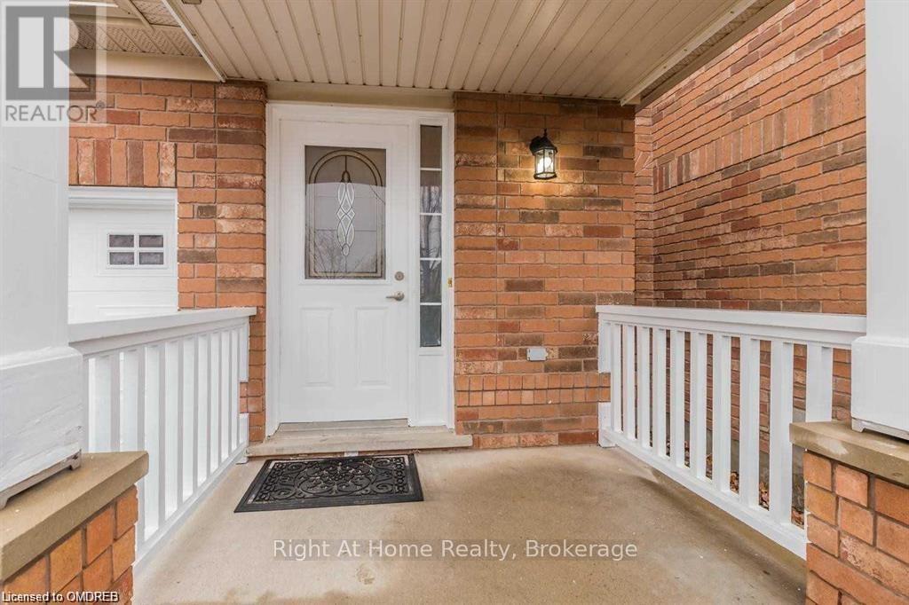 2467 Carberry Way, Oakville, Ontario  L6M 4S5 - Photo 2 - W12199618