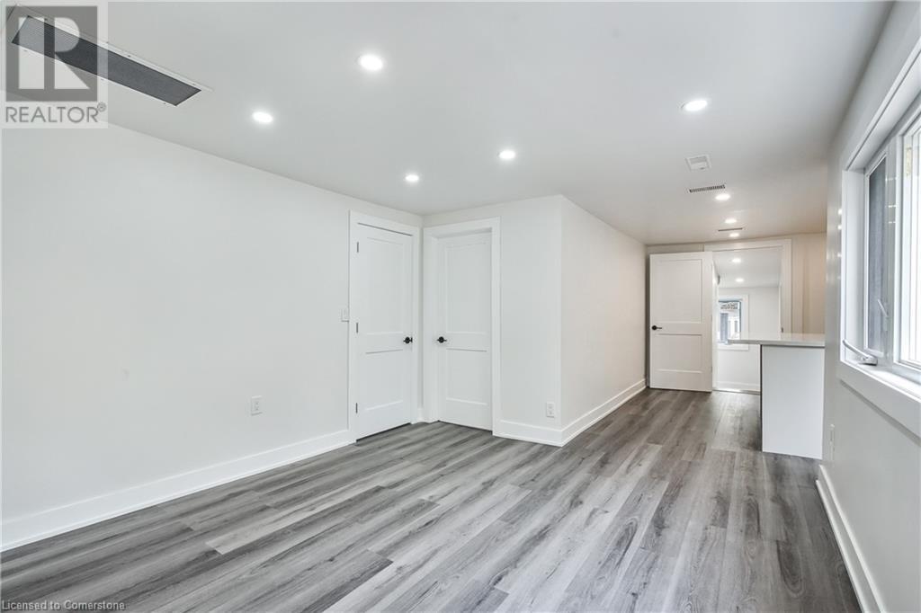22 Shickluna Street, St. Catharines, Ontario  L2S 1L4 - Photo 7 - 40728788