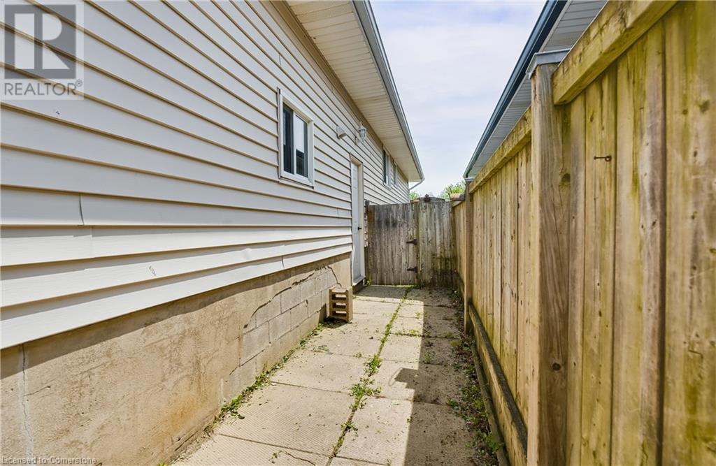 71 Commercial Street, Welland, Ontario  L3B 5Y8 - Photo 18 - 40738010